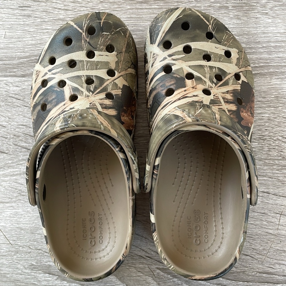 Crocs Kids Camouflage Clogs Size: C 13